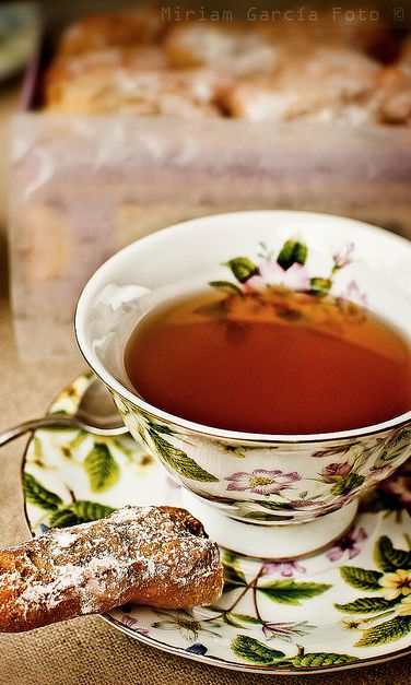 Herbata w angielskiej porcelanie