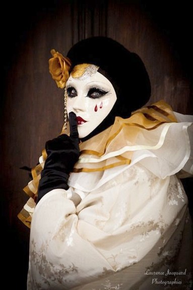 Pierrot... ach ta commedia dell'arte...