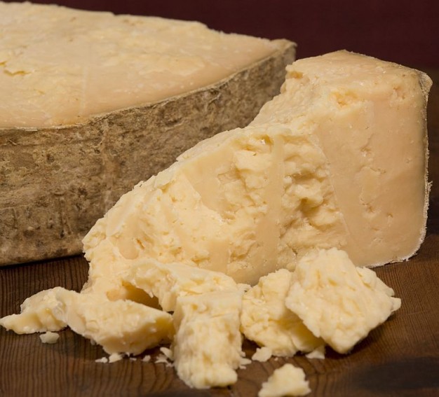 W tym rejonie, wybitnie rolniczym wytwarza się znane sery typu cheddar...