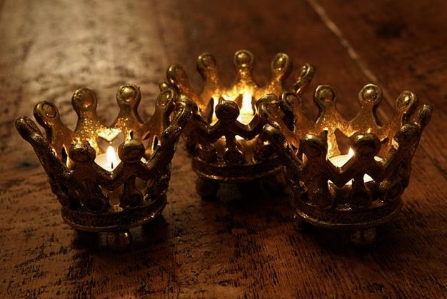 Trzej Królowie, trzy korony...