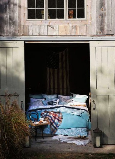 Amerykańska stodoła z malowniczym miejscem do spania...