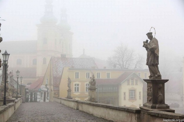 Barokowe bogactwo za mgłą...
