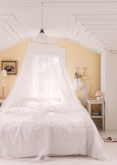 Sypialnia niezwykle romantyczna... fot. Karina Olander