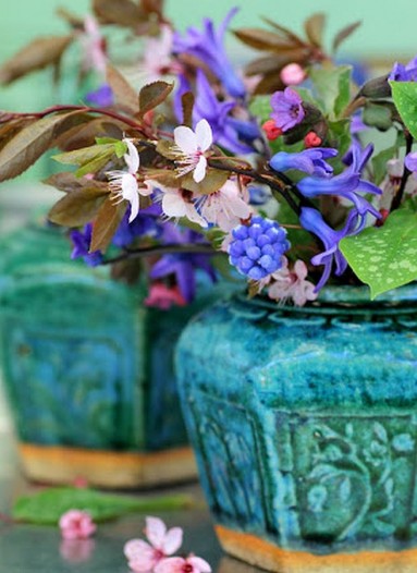 Piękne kwiaty i niezwykle zacna ceramika...