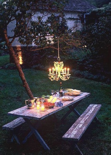 Wieczorny posiłek w wersji romantycznej...