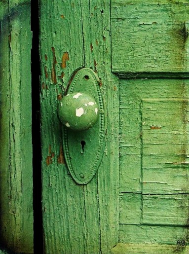 Niepokoi nas, co jest za tymi zielonymi drzwiami...